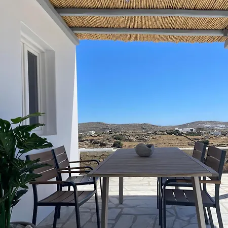Agyra House Plage de Super Paradise