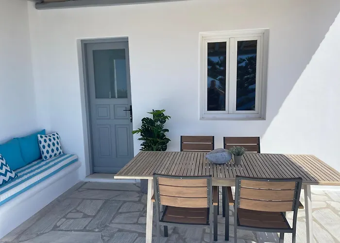 וילה Agyra House