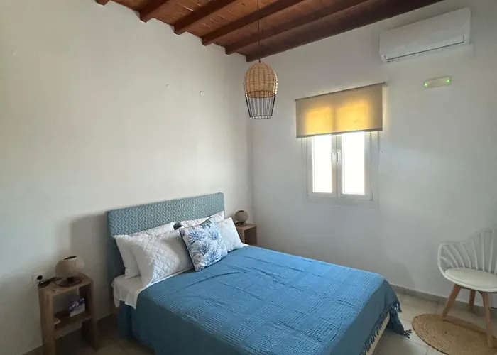 Agyra House Plage de Super Paradise